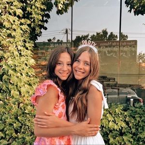 Meet your Posher, Adi